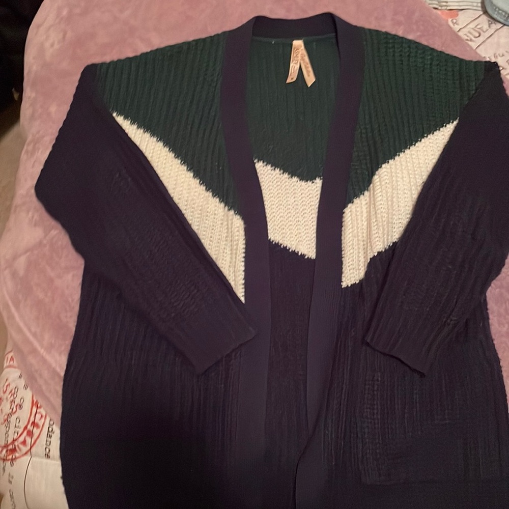 Cardigan sweater